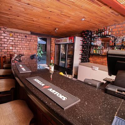 Bar Lodge2 S1