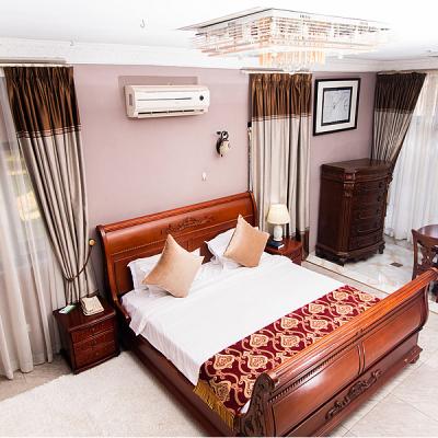 Hotelroom8